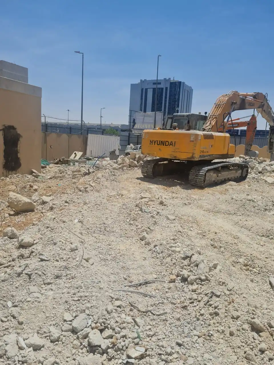 هدم فلل ومنازل